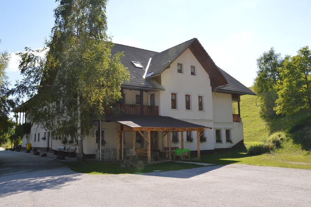 Apartmens And Rooms Sostar Cerkno Exterior foto