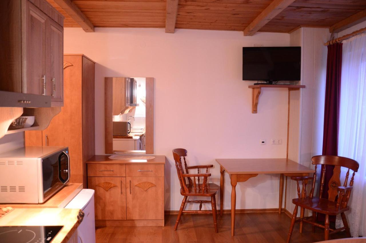 Apartmens And Rooms Sostar Cerkno Exterior foto